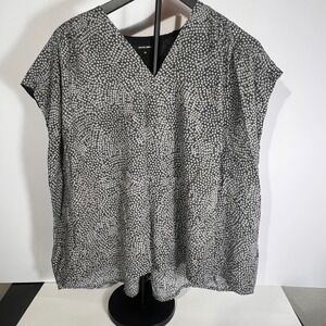 Pas de Calais Women's Black & White Print V Neck Cotton Top, Size 36